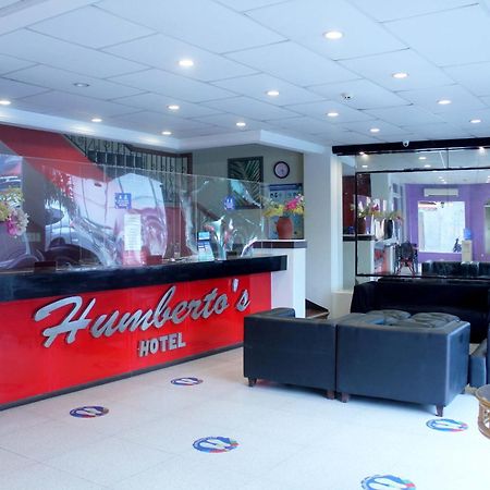 The Humbertos Hotel Davao Bagian luar foto